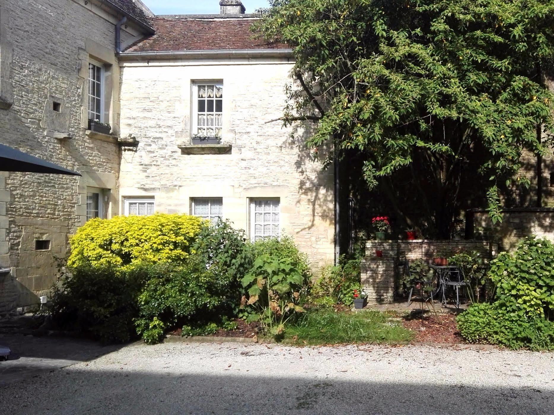 Auberge De La Mue Thaon Exterior photo